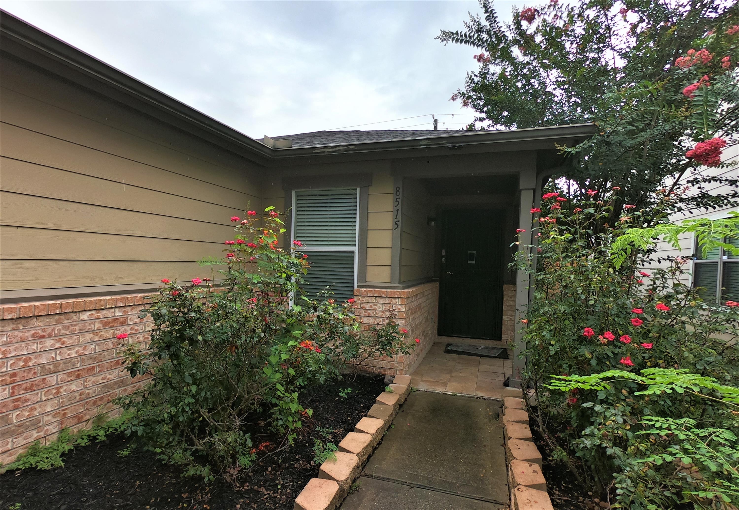 8515 Westknoll Lane